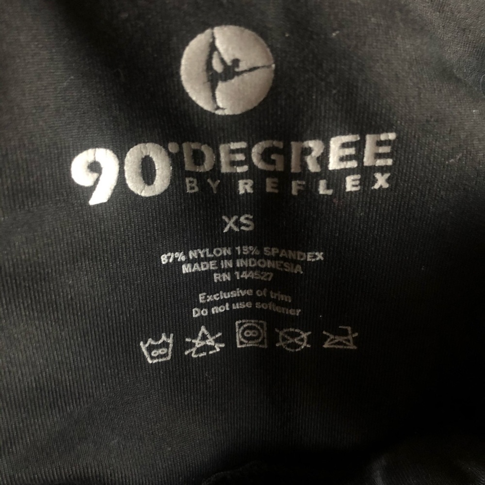 90 Degree crop leggings - Picture 2 of 2